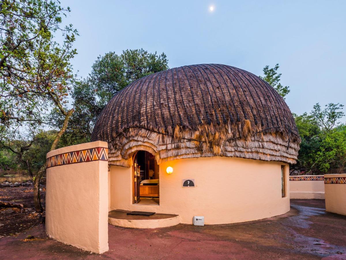 Aha Lesedi African Lodge & Cultural Village Broederstroom Exterior foto