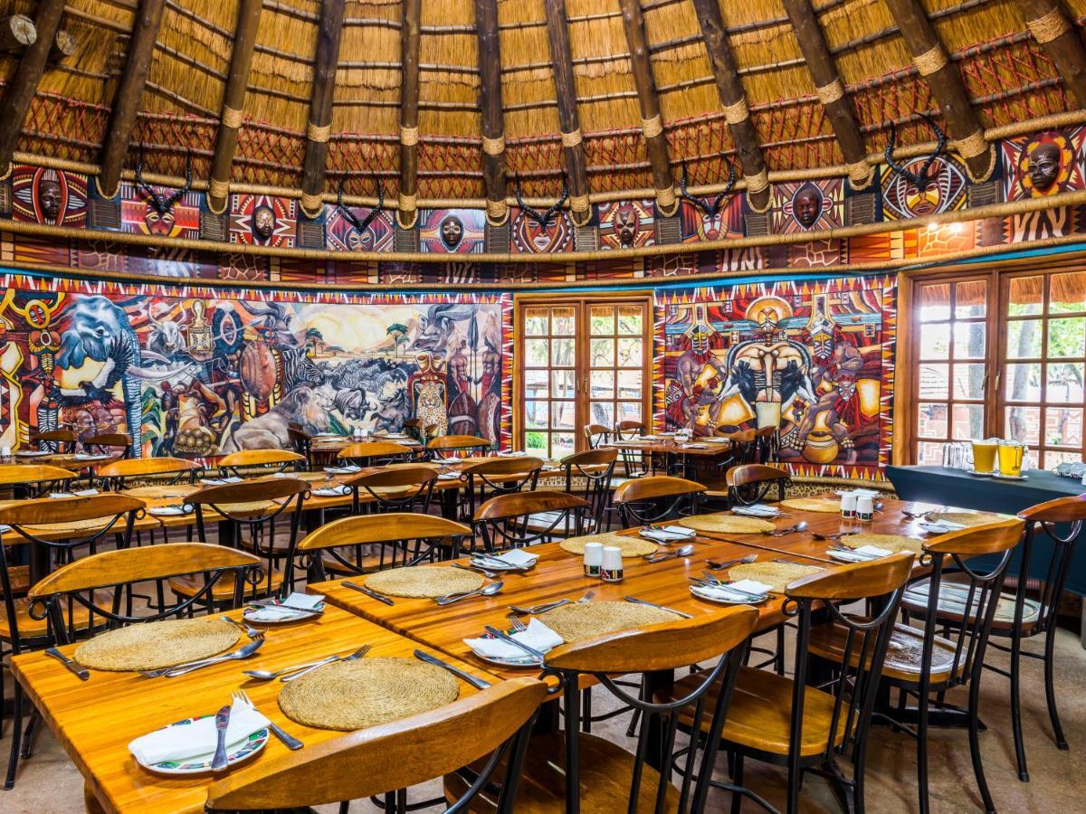 Aha Lesedi African Lodge & Cultural Village Broederstroom Exterior foto